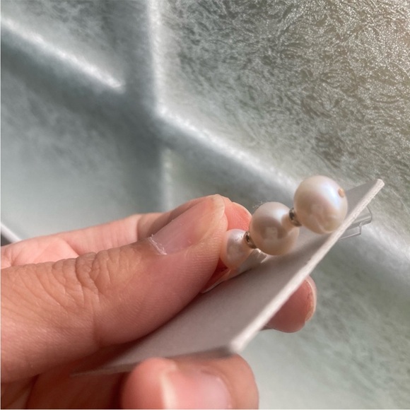 14ct.Gold Freshwater Pearl Earrings - Picture 12 of 17